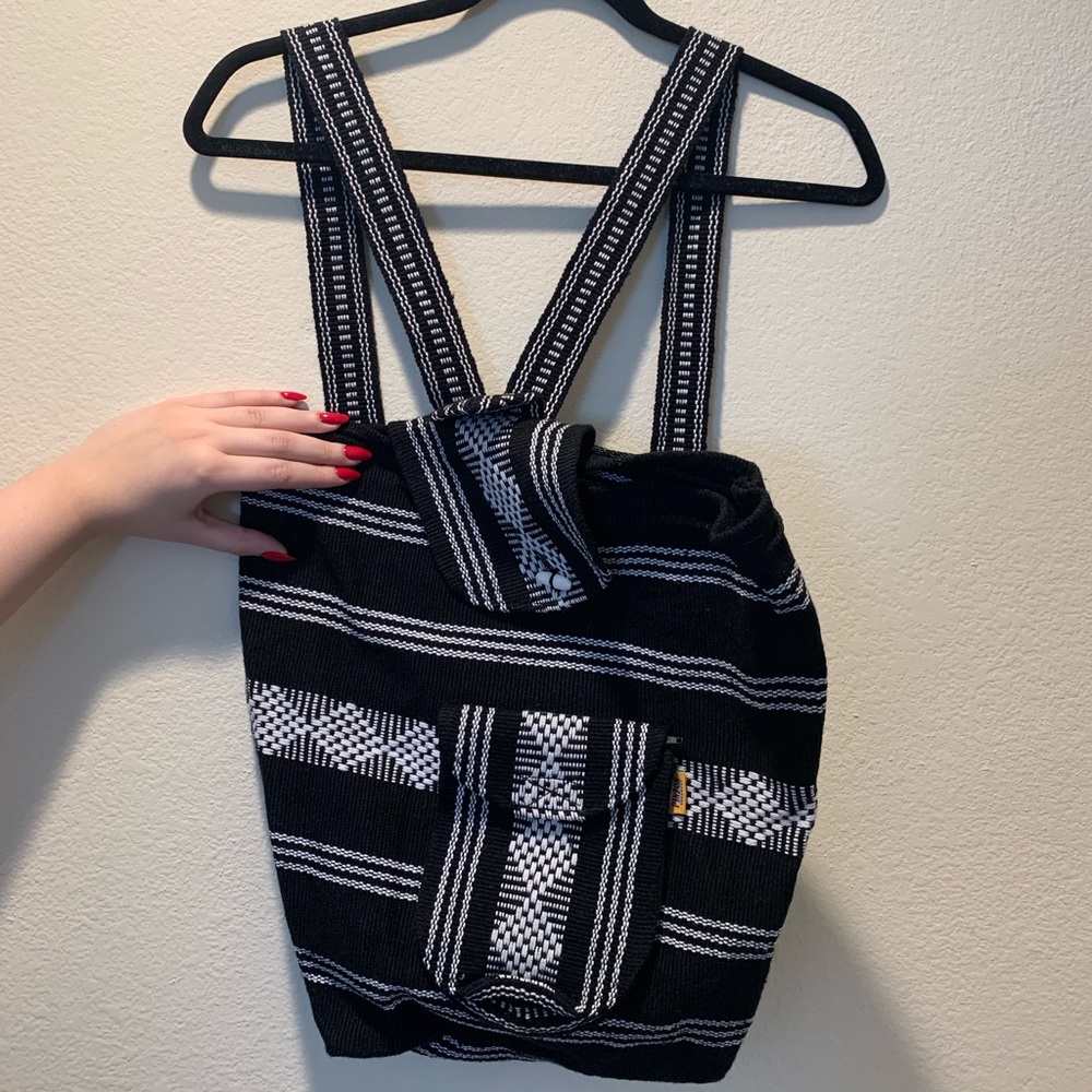 Nwot Aztec Print Drawstring Backpack - image 1